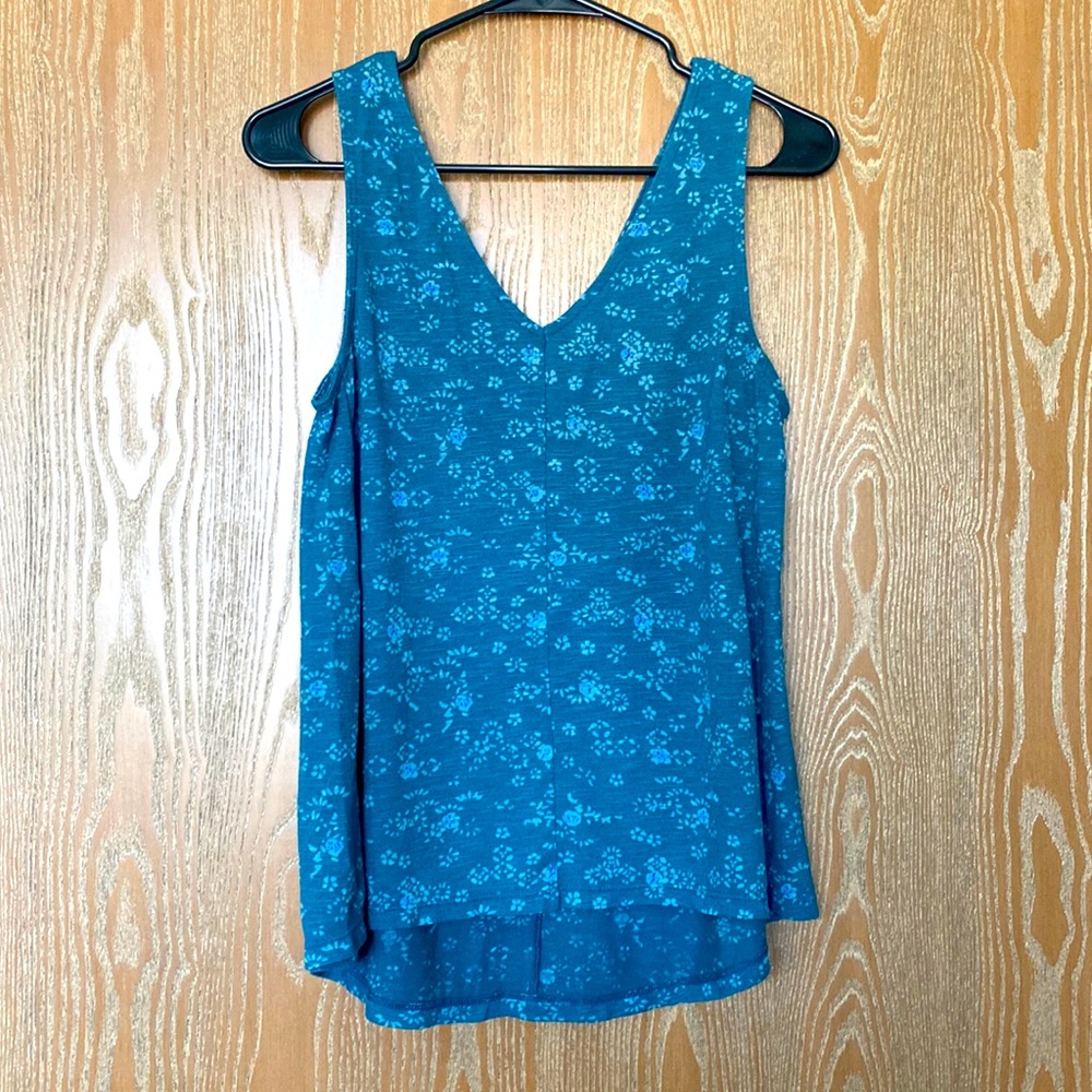Blue floral tank-top